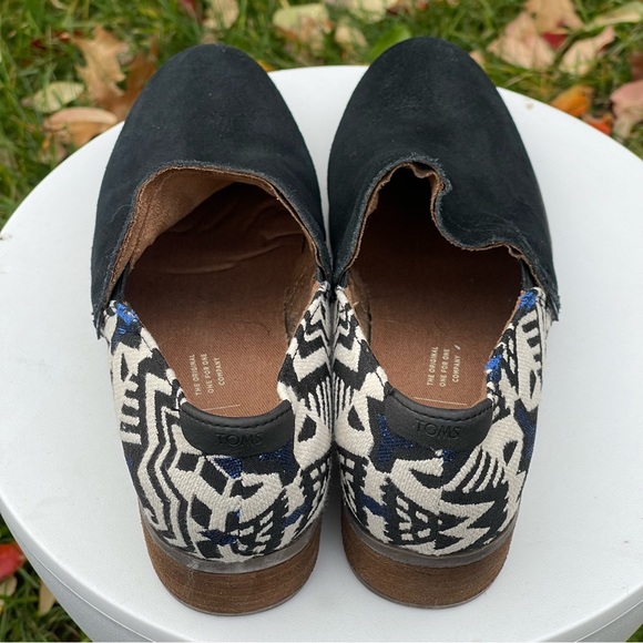 Toms Shaye Booties Womens 7.5 Black Aztec Tribal Print Suede Low Ankle Slip On - Picture 4 of 13